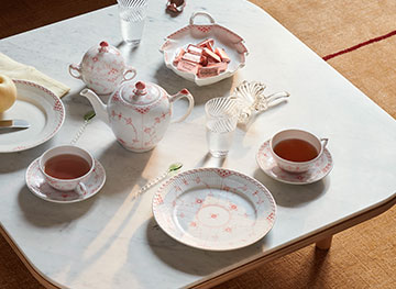 コーラルで華やぐ新春