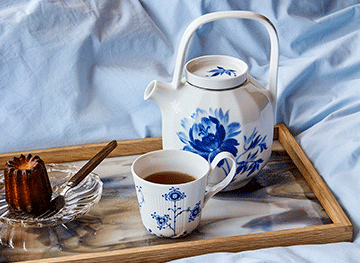 気持ちを伝えよう  A SPECIAL MOMENT AND THE PERFECT GIFT