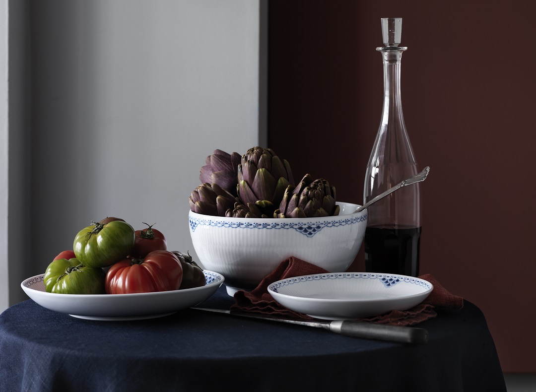 バリエーション豊かな現代のダイニングに。プリンセス&ホワイトフルーテッド ハーフレース 新作登場