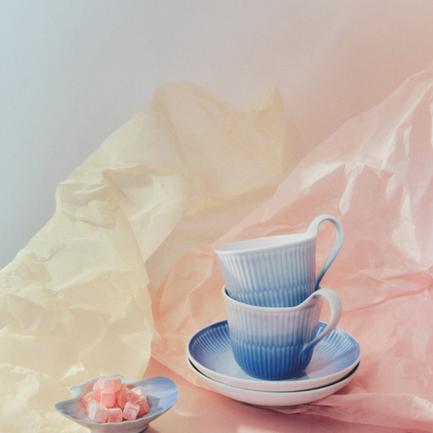 アイリス ハイハンドル カップ&ソーサー ブルー 240ml