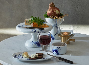 ブルーフルーテッド メガが誕生して20年。春の集まりにふさわしいアイテムが登場