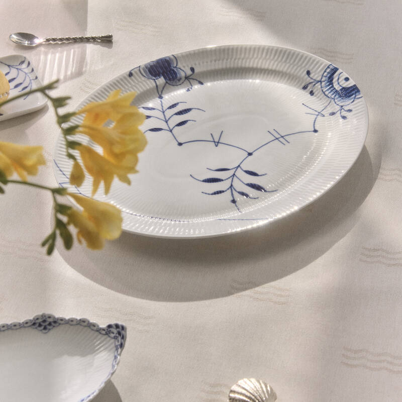 ブルーフルーテッド メガ オーバルディッシュ #9