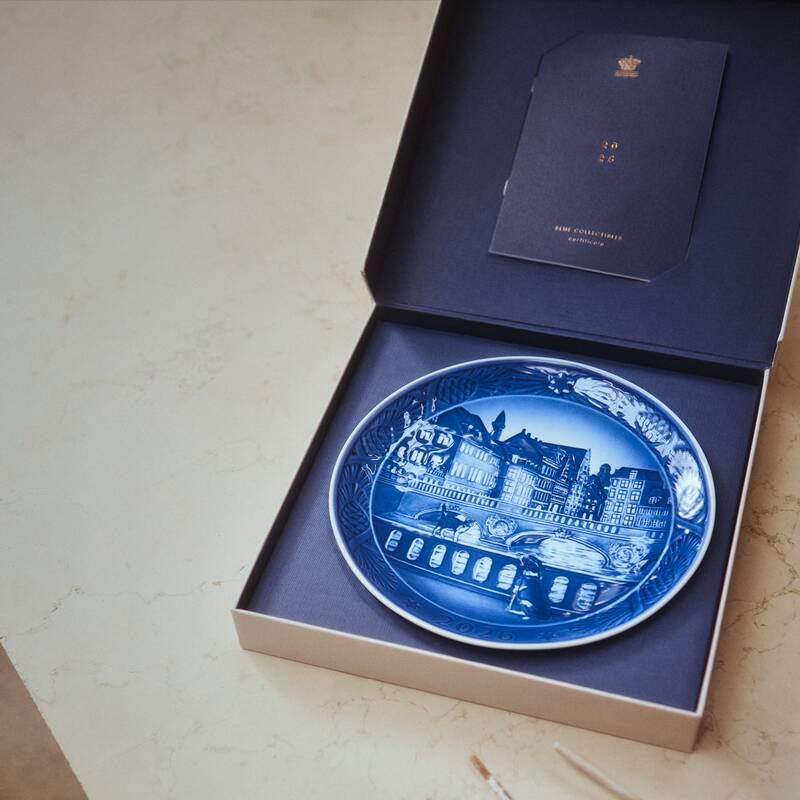 ブルーコレクタブル ロイヤル コペンハーゲン イヤープレート 2026年版 "The Marble Bridge"(プレート ・ ディッシュ)