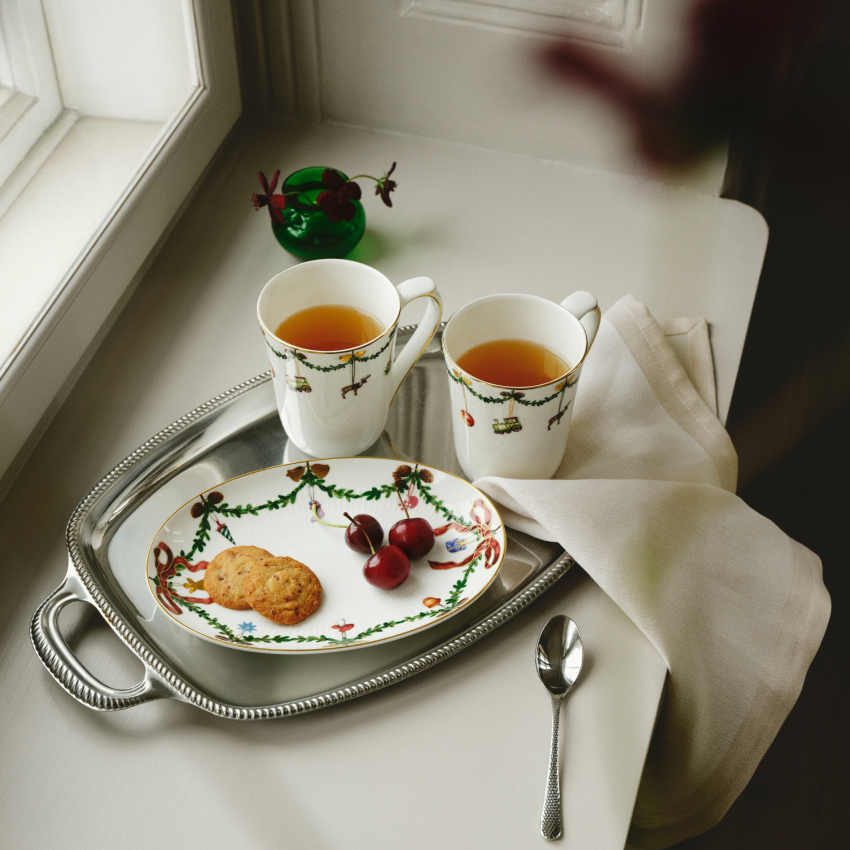 スターフルーテッド クリスマス オーバルディッシュ
