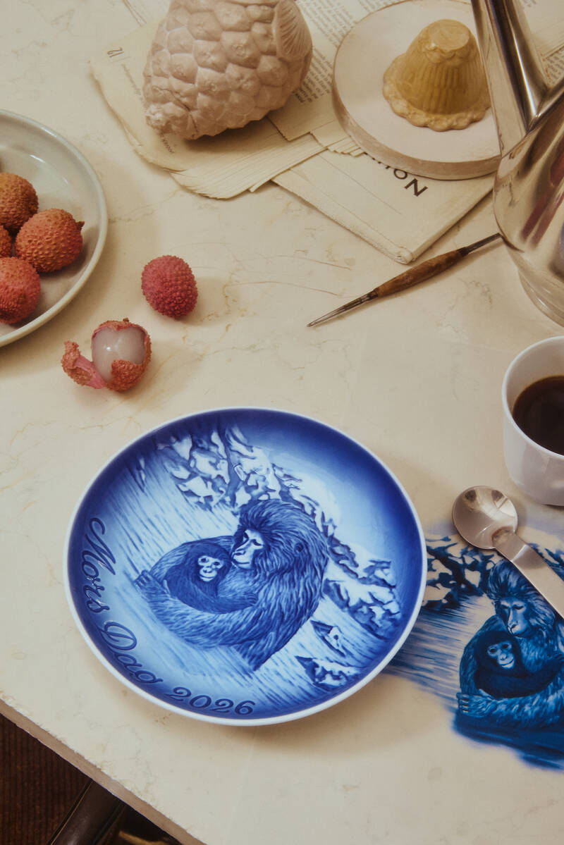 ブルーコレクタブル ビング オー グレンダール マザーズデープレート Japanese Snow Monkeys (雪のニホンザル)(ビング オー グレンダール)